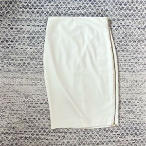 White pencil skirt with gold side zipper